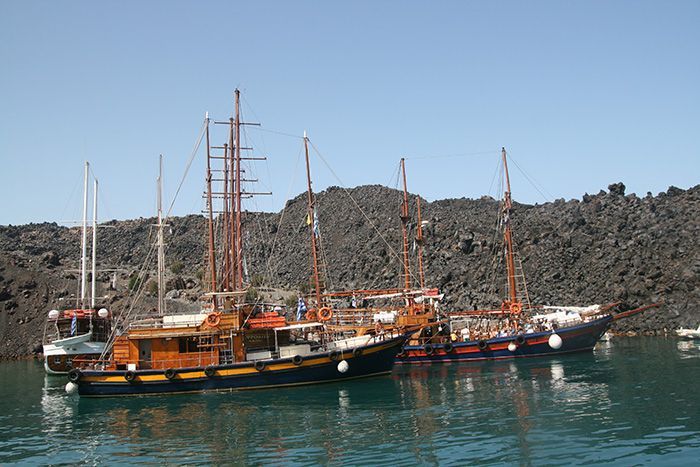 Velero-Volcan-Santorini