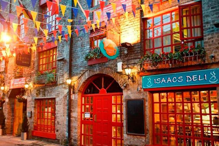 isaacs-hostel-2