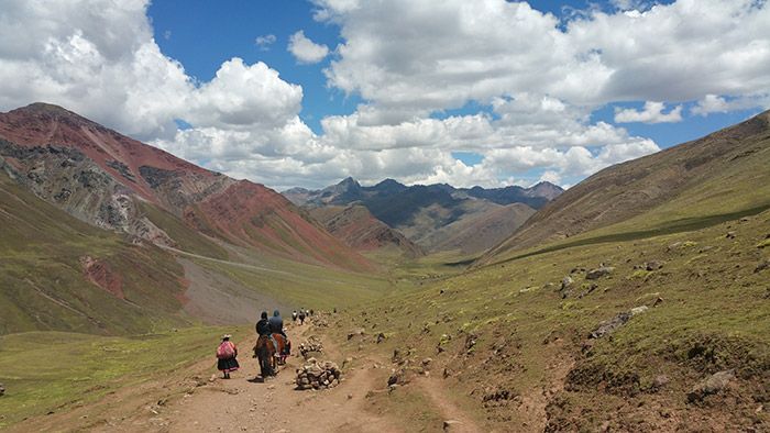 Cerro-7-Colores-Itinerario-y-presupuesto-peru