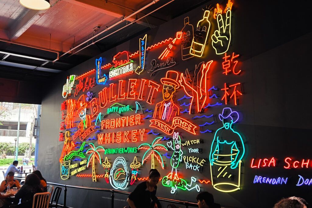 The Grand Central Market es el lugar donde acudir para probar deliciosos platos internacionales en Los Ángeles, California