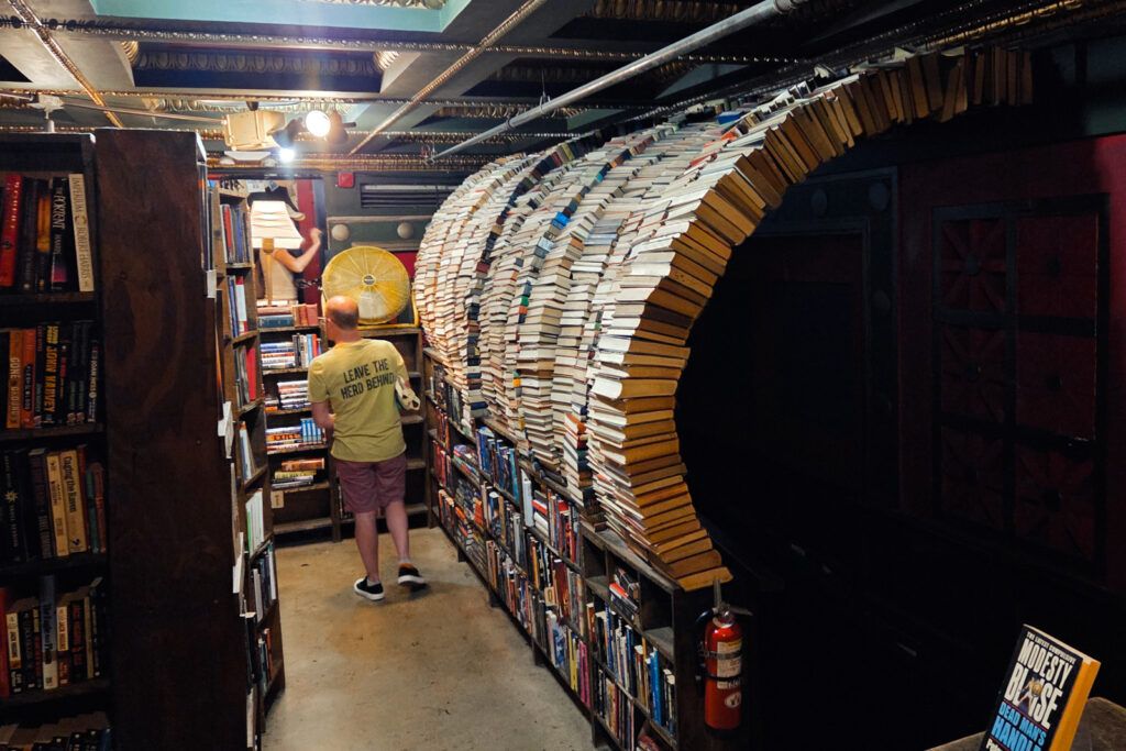The Last Bookstore, un lugar para los amantes de los libros en Los Ángeles, California